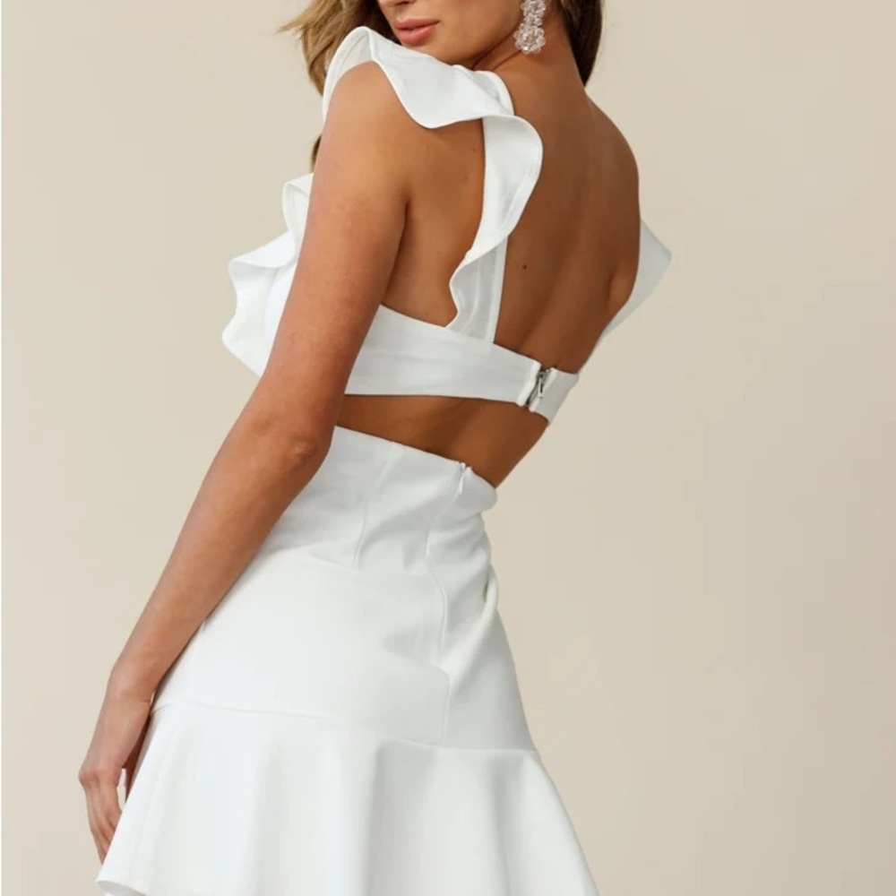 Selfie Leslie Jackie Wide Ruffle Hem Pinafore Dress White - Picture 3 of 6